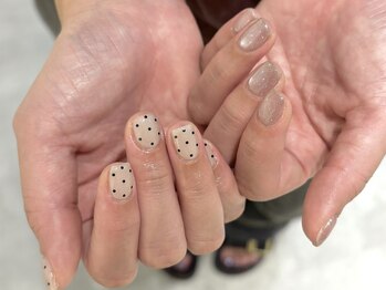 サンジュウヨン(34)/ドットネイル パラジェル