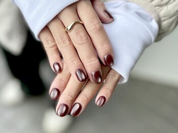 brown mag nail