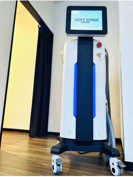 ホワイト(WHITE)/□メンズに特化した脱毛機