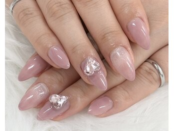 ルノン 獨協大学前店(LUNON)の写真/シンプルで可愛く上品に♪どんな場所にも馴染むデザインで美しい指先へ！オフィスにもおすすめ◎