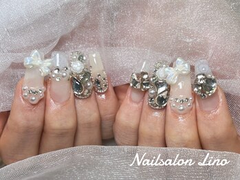 リノ(Lino)/レース＆パールネイル