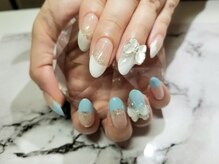 シュガーネイル(sugar nail)/アシンメトリー蝶々ネイル