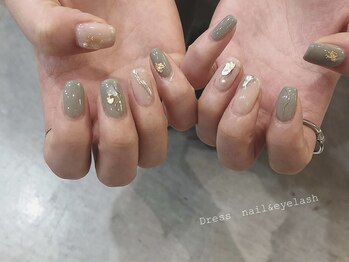くすみグリーンnail