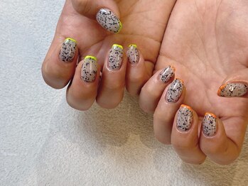 オーク 戸塚(OAK)/ネオンスキニーネイル