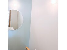 ルポ(REPOS)の雰囲気(施術後のメイク・ヘアーのお直しにお使いください◎)