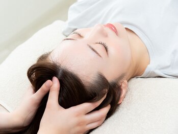 ルアーナエクリュ(Luana ecru)の写真/ヘッドスパ専門店での勤務実績あり◎お悩みにしっかりアプローチ！心地よい施術でいつの間にか夢の中へ…♪