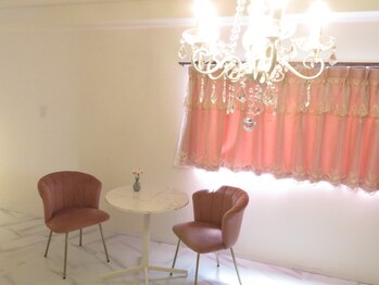 ロザリア(ROSALIA)/かわいいカウンセリングルーム♪