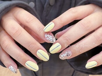 イエロー×ラインのキラネイル