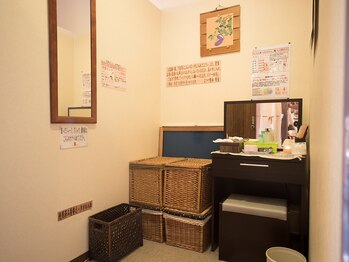 よつや整体/パウダールームも完備♪