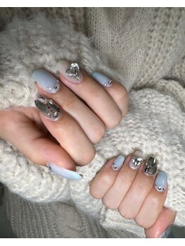 フラワーズネイル(flowers nail)/＼冬のワンホンネイル／