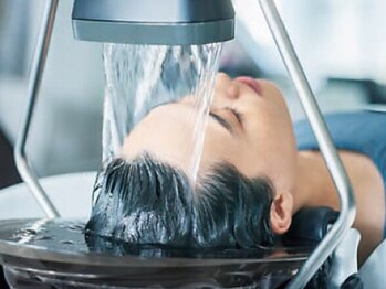 アールエックスビューティー(RX BEAUTY)の写真/【頭浸浴+肩、首マッサージ60分¥8,800】新店舗OPEN記念！日頃の疲れをほぐしてリフレッシュ★
