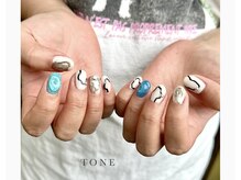 トーン(TONE)の雰囲気（持ち込みネイルも低価格でご案内～価格はお写真で事前確認可能）
