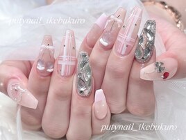 さくらんぼビジューネイル