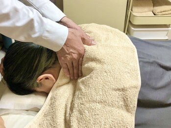 コリ泥棒!の写真/【歴20年以上の経験と知識で首肩コリ改善★】ポキポキしないソフト整体で身体の自然治癒力を高めて根本改善