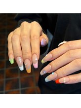 エイティスト(8ist)/カラフルフレンチ[新宿/新宿駅]