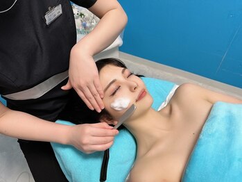 ラファエル 吉祥寺店の写真/素肌を魅せる大切な日はスベスベ美肌で!シェービングでムダ毛ケア☆産毛を除去し、どの角度から見ても綺麗