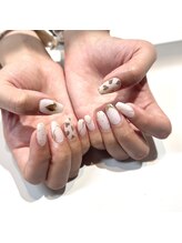 モンシャブラン(Mon Chat Blanc)/お客様ネイル