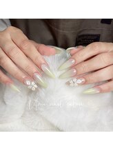 ユミ(Umi)/【グラデーションネイル】