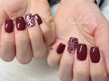 アール 喜多見 成城学園前(R)の写真/シンプルだけど爪先が映えるデザインをご提案いたします◎指先・足元のお悩みもお任せください♪