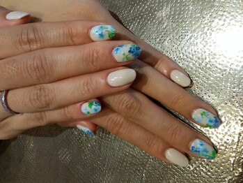 オーロラ(AurorA)/グッチ風花柄デザイン