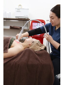 サロン ナチュラル スタイル(salon natural style)/ウルトラ3Dフェイシャル施術風景