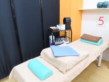 なかのぶスキップロード整骨院 鍼灸院の雰囲気（パーテーションでの【個室】での施術対応可能◎）