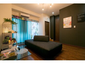 ユンヌジョリママン(Une jolie maman)