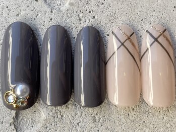 フリークネイル(FREAK Nail)/ラインビジューグレー ¥8500