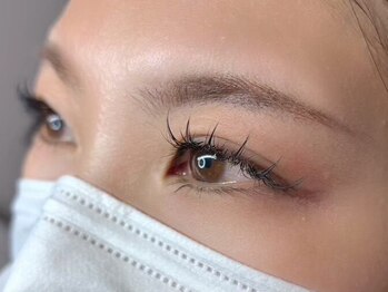 フアリ(Fuari)の写真/何度でも通いやすい価格帯♪まつげパーマの持ちを重視する方におすすめ★お試しからでも大歓迎です!