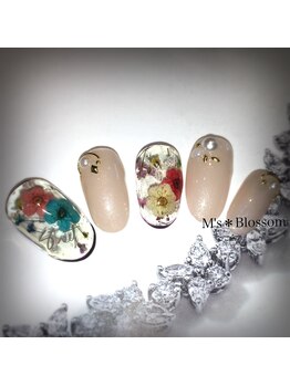 ネイルサロンアンドスクールエムズブロッサム(Nailsalon & school M's Blossom)/ジェルアート込コース