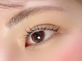 ルアナ(Luana)/【マツパ】束感まつげパーマ