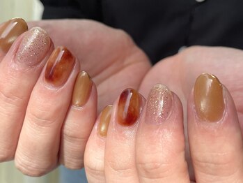 アメリアンドカシェット(Amelie&Cachette)/ニュアンスネイル:maika