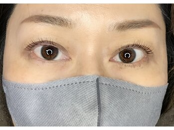 ネイルアンドアイラッシュ アリア(Alia)/根元から立ち上げ♪