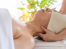 ブルーム(B.LOOM)/お首を触ると眠りに落ちる