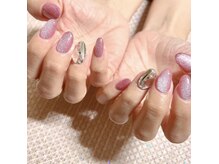 ルシェリア(Le cherien)の雰囲気（ジェルネイル※マグネット＋埋めつくし2本持ち込みコース）
