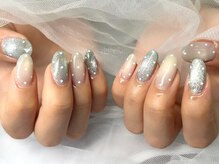 バタフライ 津田沼店(Butterfly)/流行りのドットネイル:*..:+
