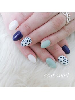 ラコルザ(La Colza)/ヒョウ柄ネイル