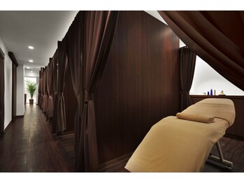 VS28スキンケアスタジオ バリイン 池袋(BALI IN)/1)お手入れルーム