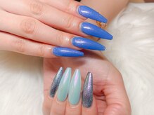 ルアナ(Luana.)/ブルーきらきらネイル