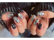 クロ(CULO)/ブラック×メタルデザイン