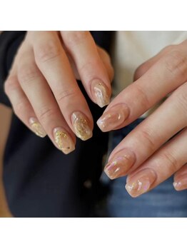 ファボリ(favori nail×eyelash)の写真/[ちょっとだけ個性を出したい方におすすめ*フリーアート90分¥7480]オリジナルアートでsns映えする指先に♪