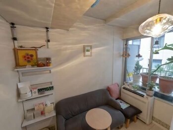 ルルフロル 銀座(LuLu-FLOR)/おしゃれで清潔感のある内装