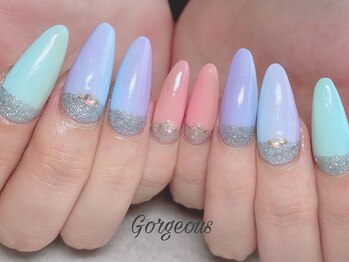 ゴージャス ネイル アンド スクール(Gorgeous)/スカやり放題・縦グラデーション
