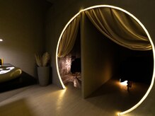 至福のあくび 岡崎店/まるで洞窟のような幻想的な空間