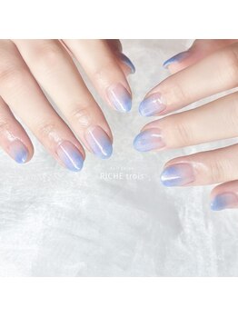 リッシュ トロワ(RICHE trois)/オーロラブルーグラデーション
