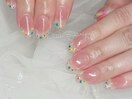 さりげないお花のショートネイル
