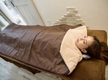 トータルチェンジエステ ナルミヤ(total change esthe Narumiya)/2.岩盤マット