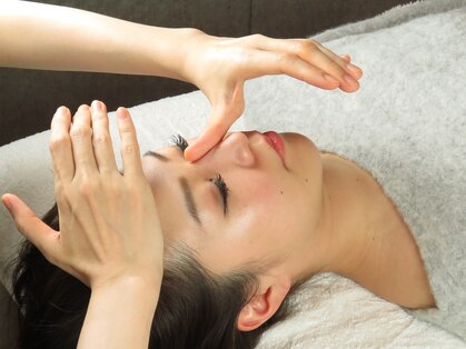 隆鼻矯正専門店 ラプリセレネ (Raplit Selene)の写真