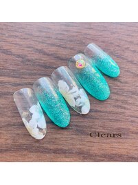 ラメグラとフラワーネイル