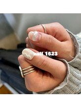 ネイルイチロクニーサン(nail 1623)/